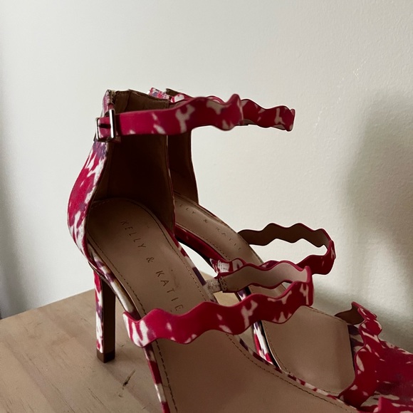 Kelly & Katie Tie-Dye Pink Strappy Sandals - Picture 7 of 7